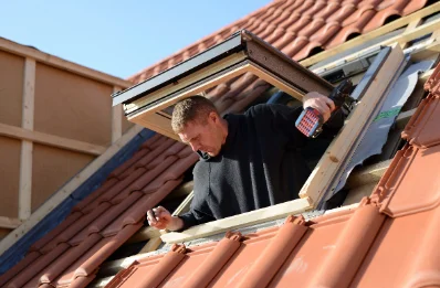 Pose de fenêtres de toit Velux à Aubazines